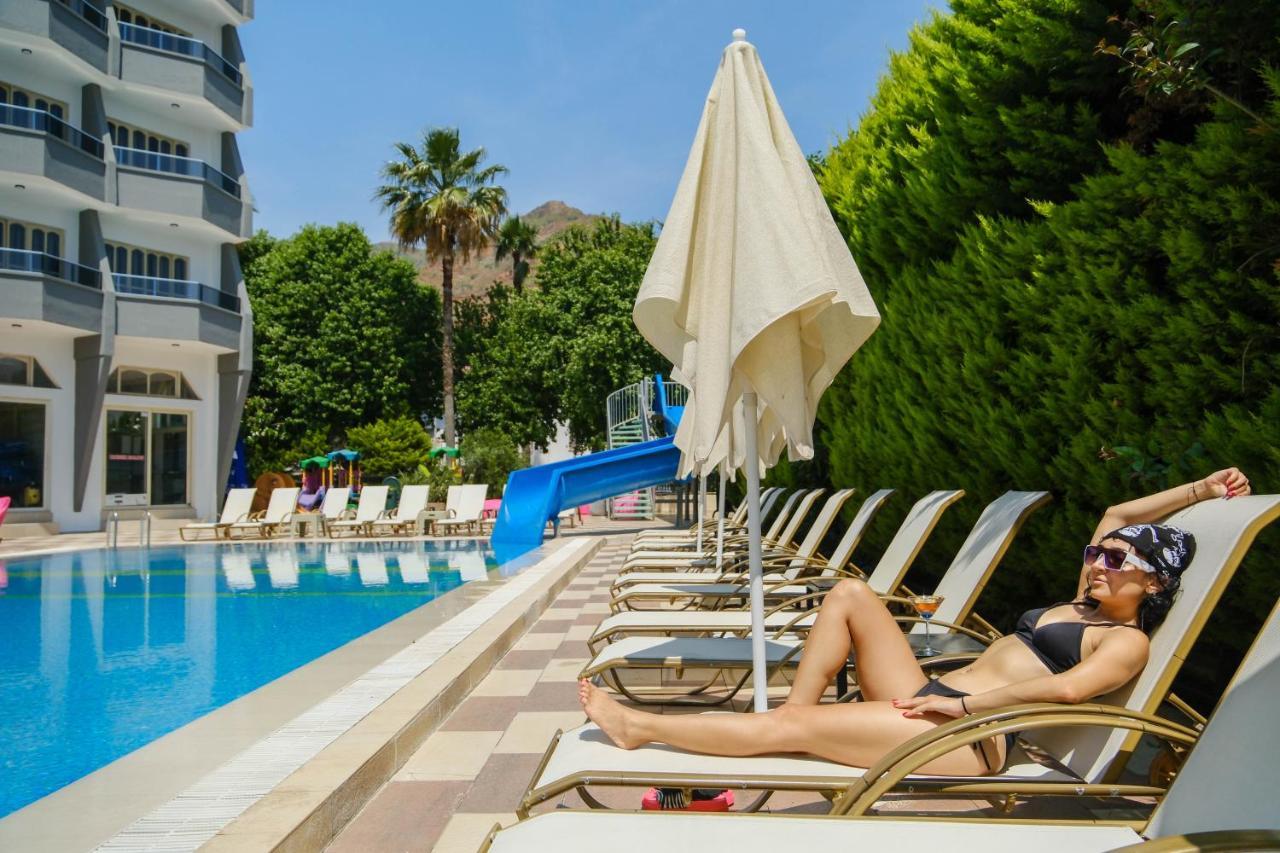 Hotel Club Selen İçmeler Exterior foto