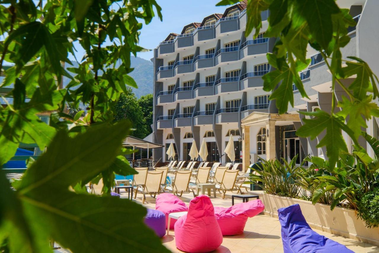 Hotel Club Selen İçmeler Exterior foto