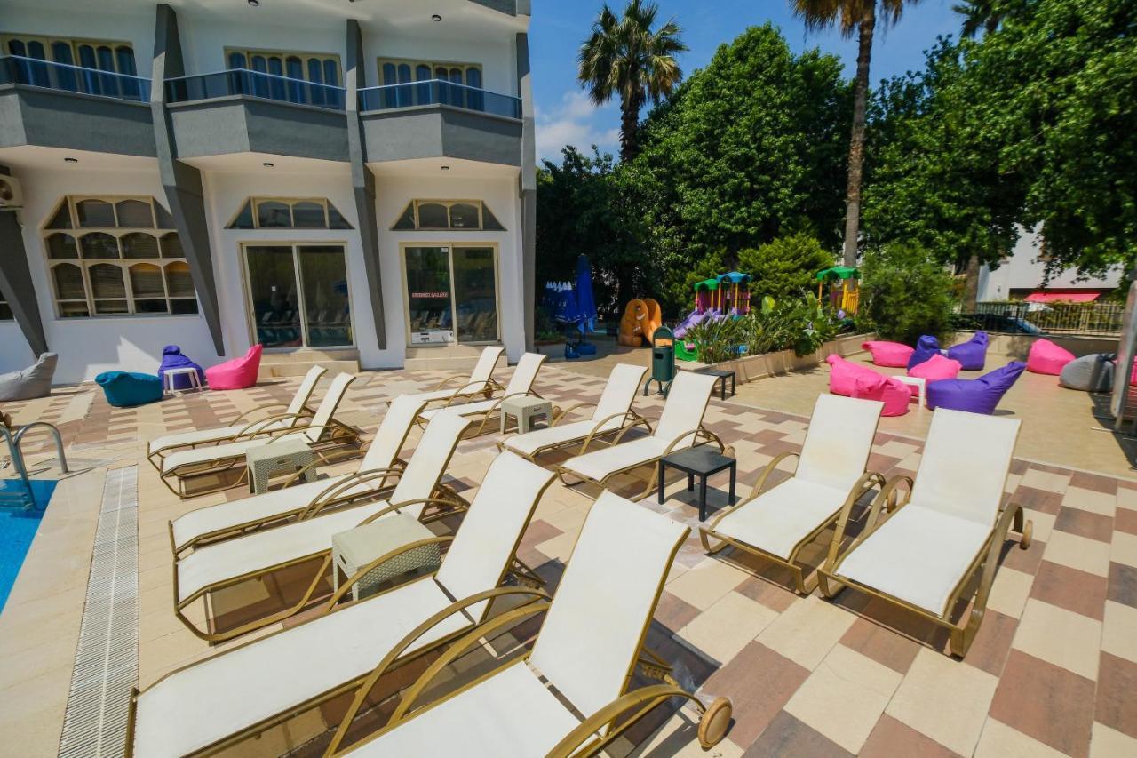 Hotel Club Selen İçmeler Exterior foto