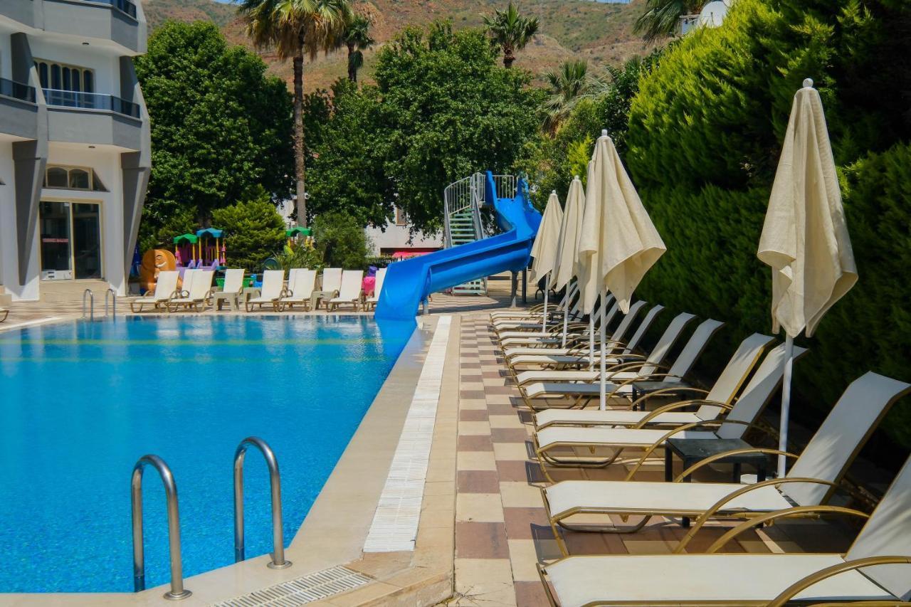 Hotel Club Selen İçmeler Exterior foto